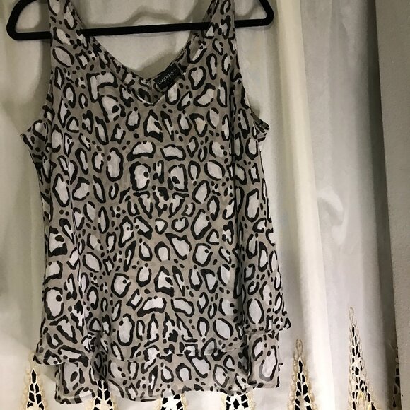 Lane Bryant  Gray& Black Animal Print Double Layer Chiffon Swing Tank Size 14 - Picture 4 of 12